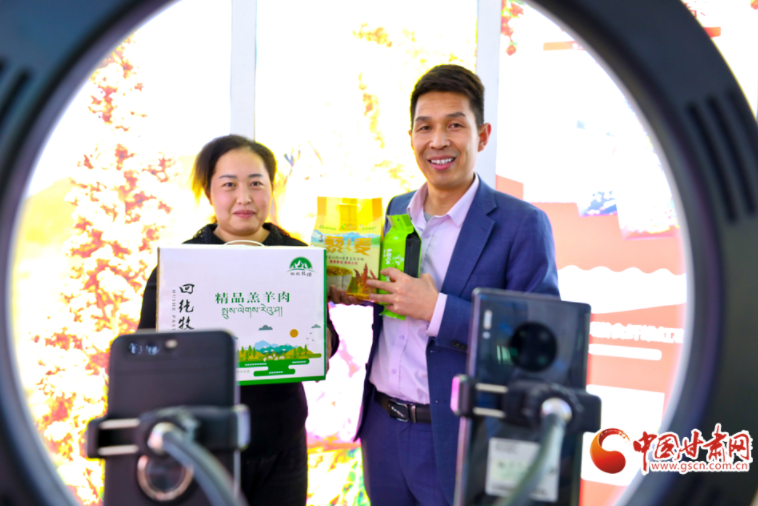 【新春走基层】凯发k8肃南：特色农产品借电商走俏全国